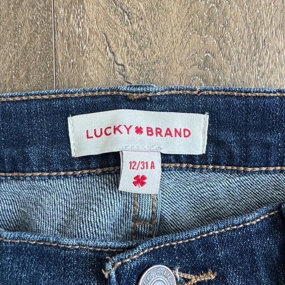 Lucky Brand Jeans. Women’s size 12/31 Ankle. Dark wash. Like new condition! - Picture 3 of 9